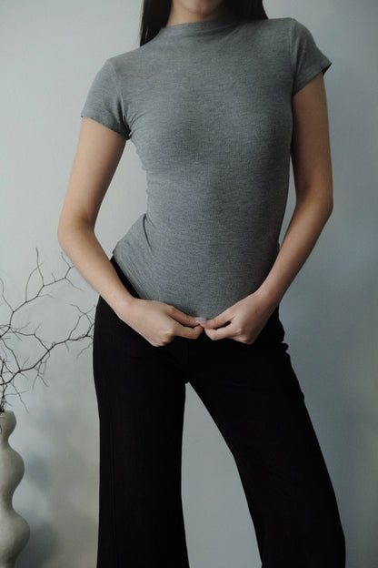 Elara Mock Neck Tee Gray